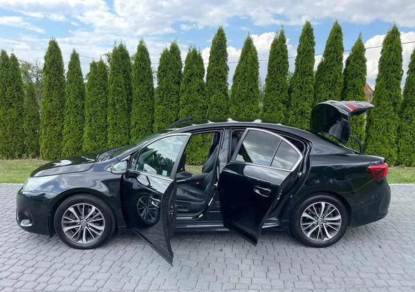 Toyota Avensis cena 47900 przebieg: 240000, rok produkcji 2015 z Dzierzgoń małe 704